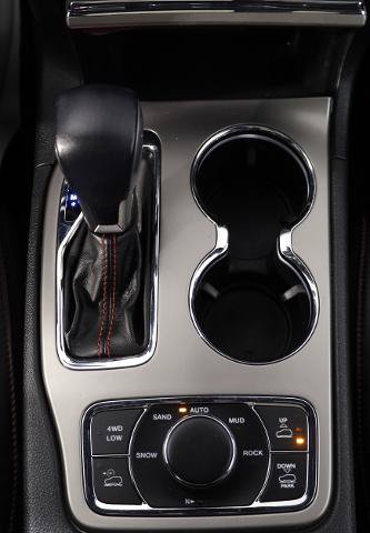 Used 2021 Jeep Grand Cherokee Trailhawk w/ Trailhawk Luxury Group AWD/4WD image 17