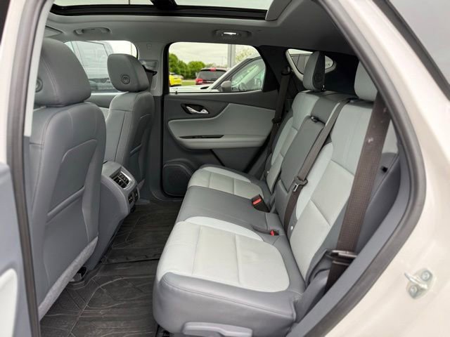 Used 2020 Chevrolet Blazer LT w/ Sound & Technology Package FWD image 18