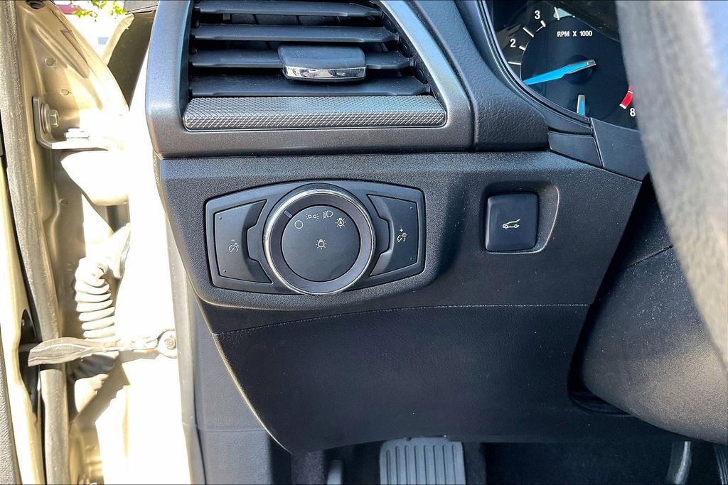 Certified 2019 Ford Fusion S FWD image 33