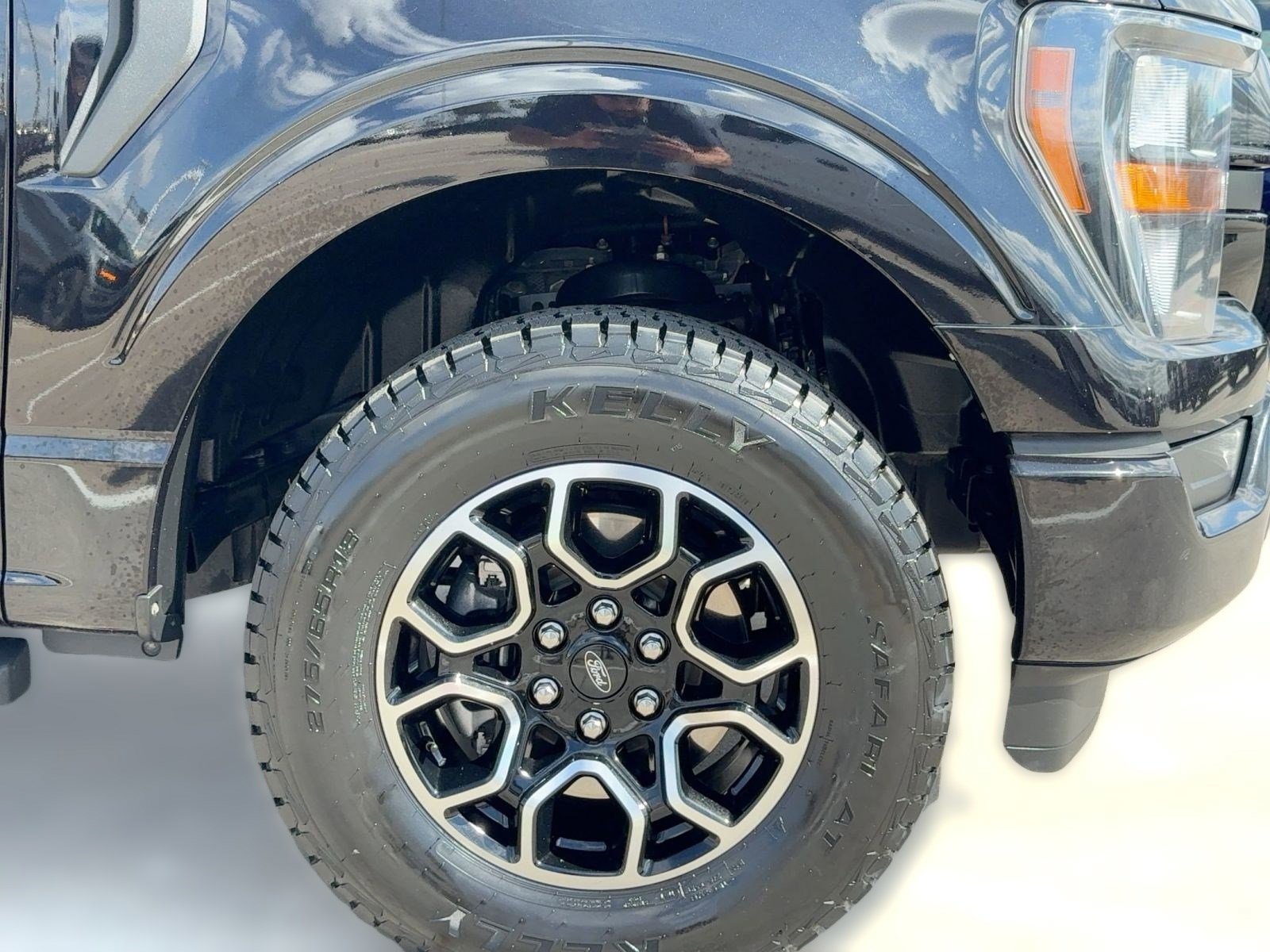 Certified 2023 Ford F150 XL w/ STX Appearance Package image 12