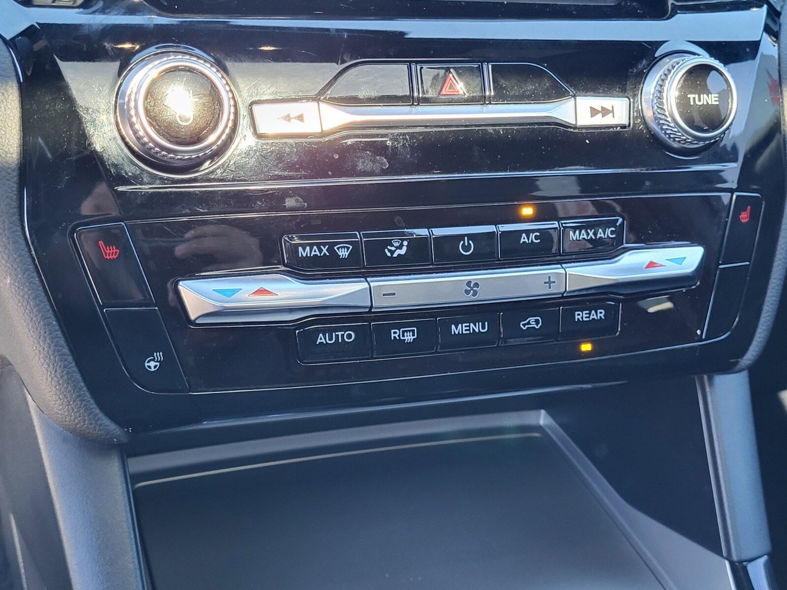 Certified 2023 Ford Explorer ST-Line w/ Class IV Trailer Tow Package image 22