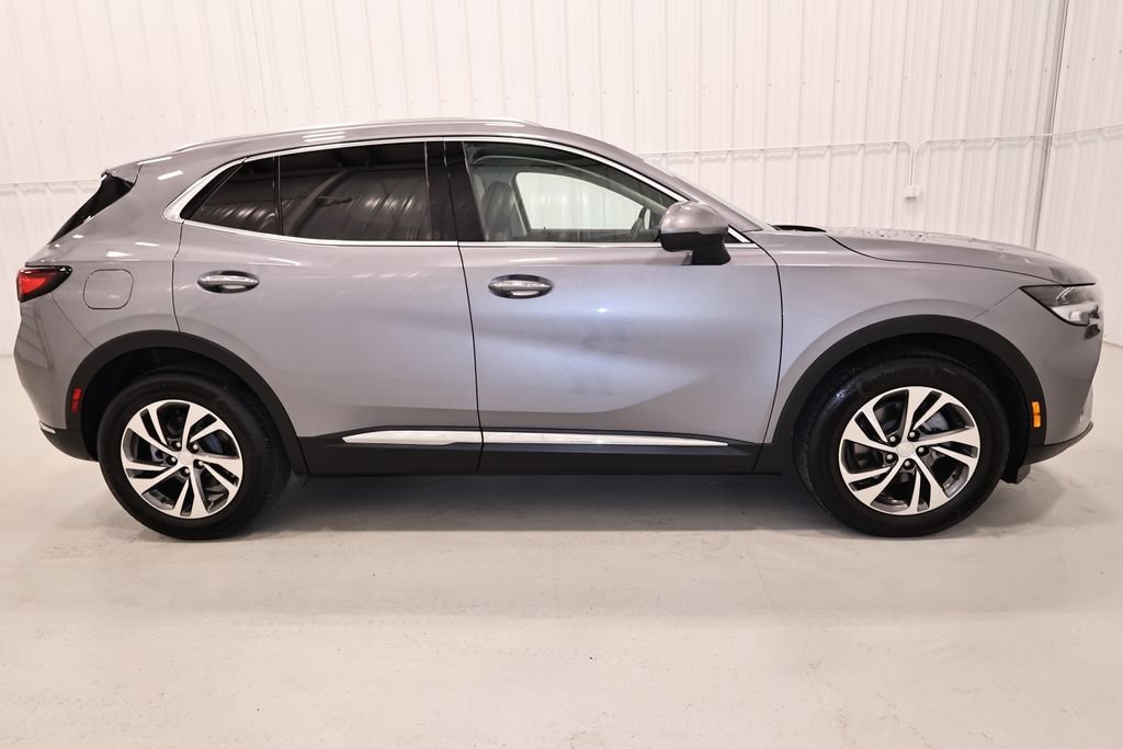 Used 2021 Buick Envision Essence FWD image 2