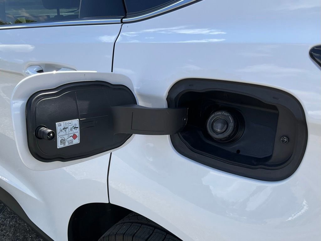 Certified 2024 Ford Edge SEL w/ Convenience Package image 27