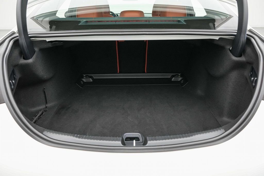 Used 2025 Mercedes-Benz C 300 Sedan image 23