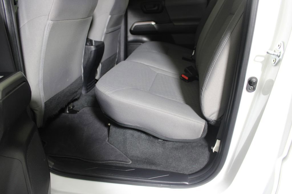 Used 2022 Toyota Tacoma SR5 image 11