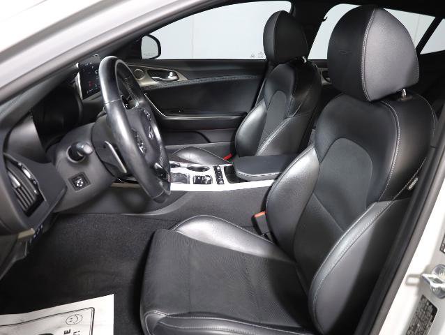 Used 2021 Kia Stinger GT1 image 8