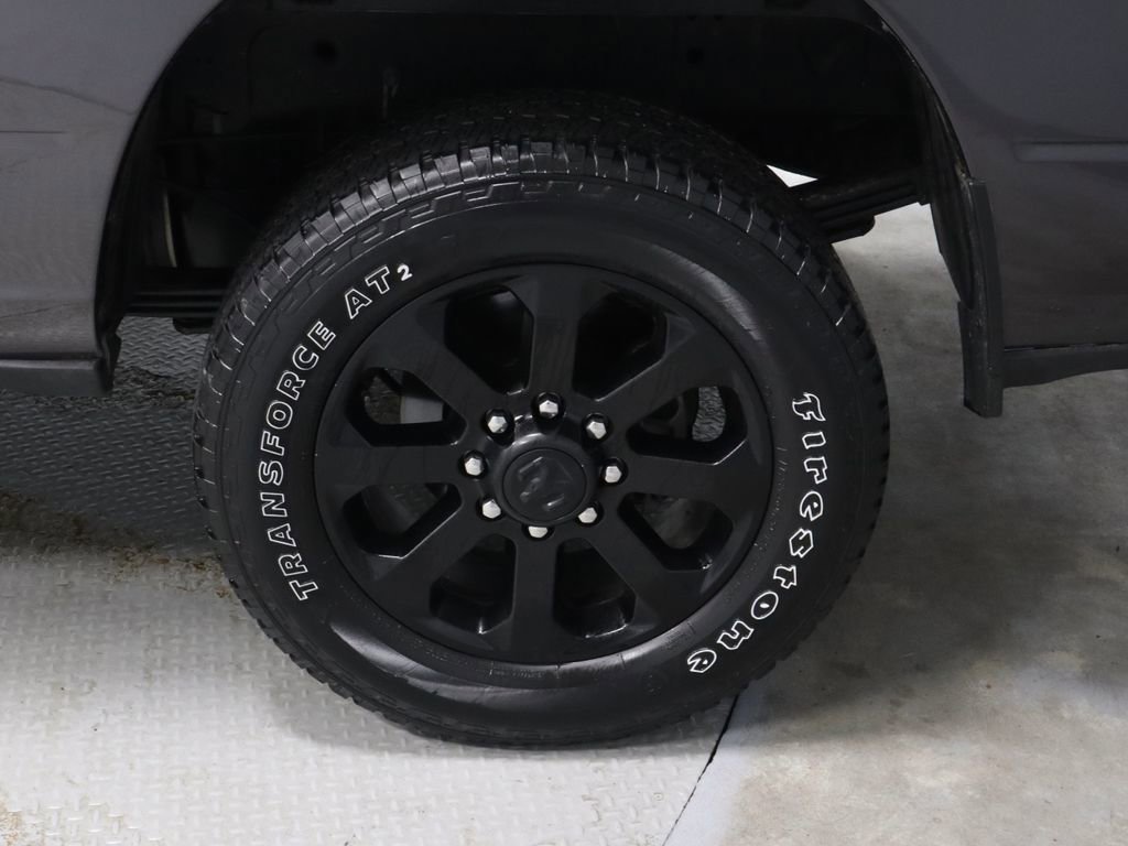 Used 2025 RAM 3500 Laramie AWD/4WD image 18
