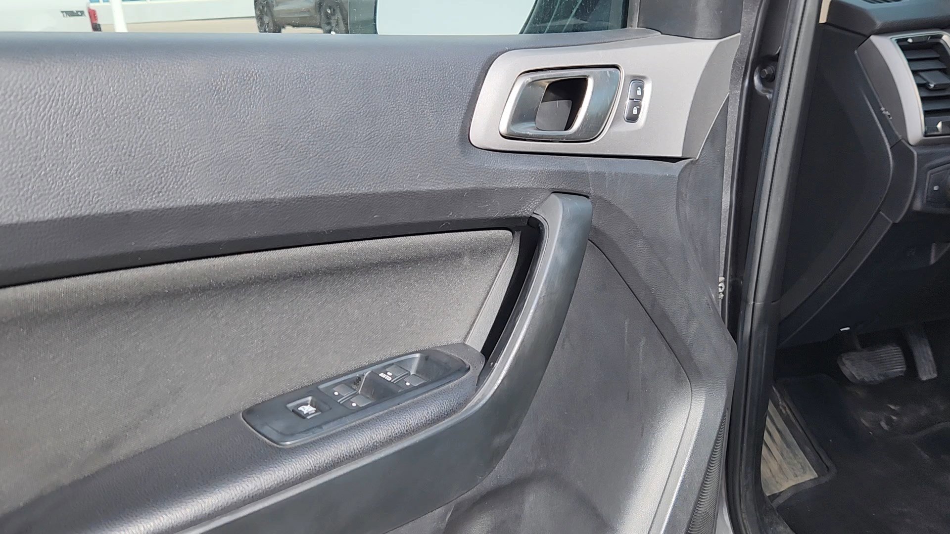 Certified 2019 Ford Ranger XLT w/ FX4 Off-Road Package image 29