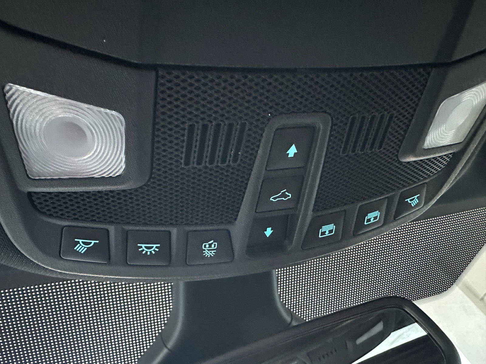 Certified 2024 Ford Edge ST-Line w/ Class II Trailer Tow Package image 46