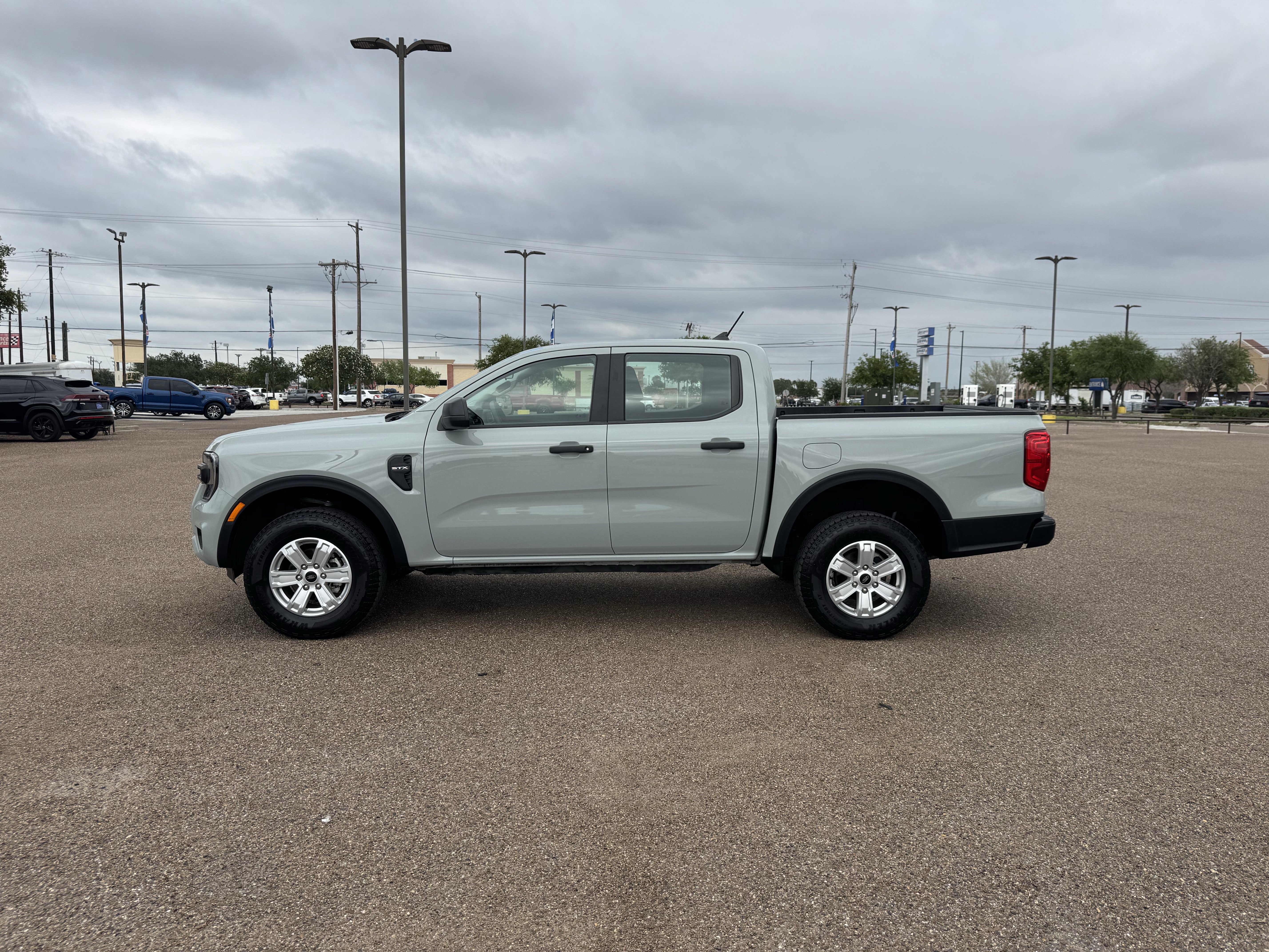 Certified 2024 Ford Ranger XL w/ Trailer Tow Package RWD image 2