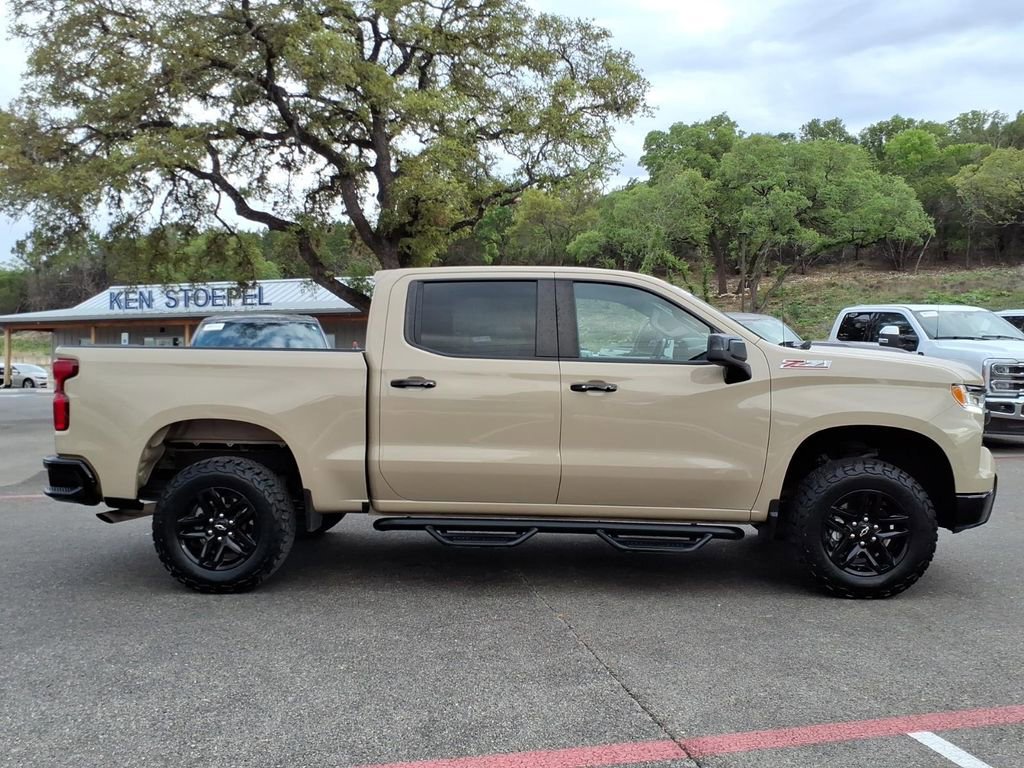 Used 2022 Chevrolet Silverado 1500 LT Trail Boss image 4