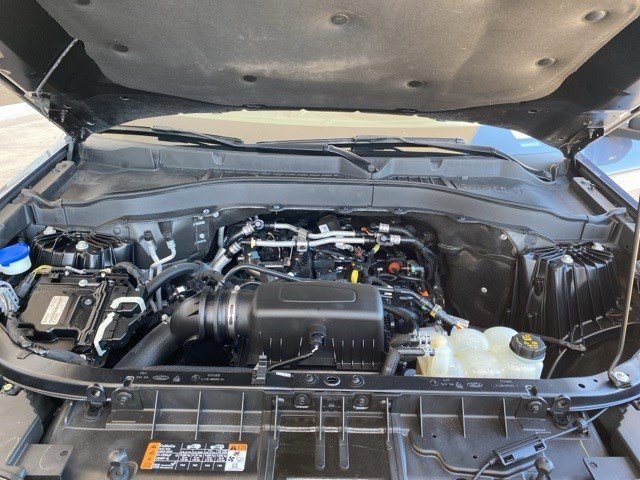 Certified 2021 Ford Explorer XLT w/ Equipment Group 202A image 35
