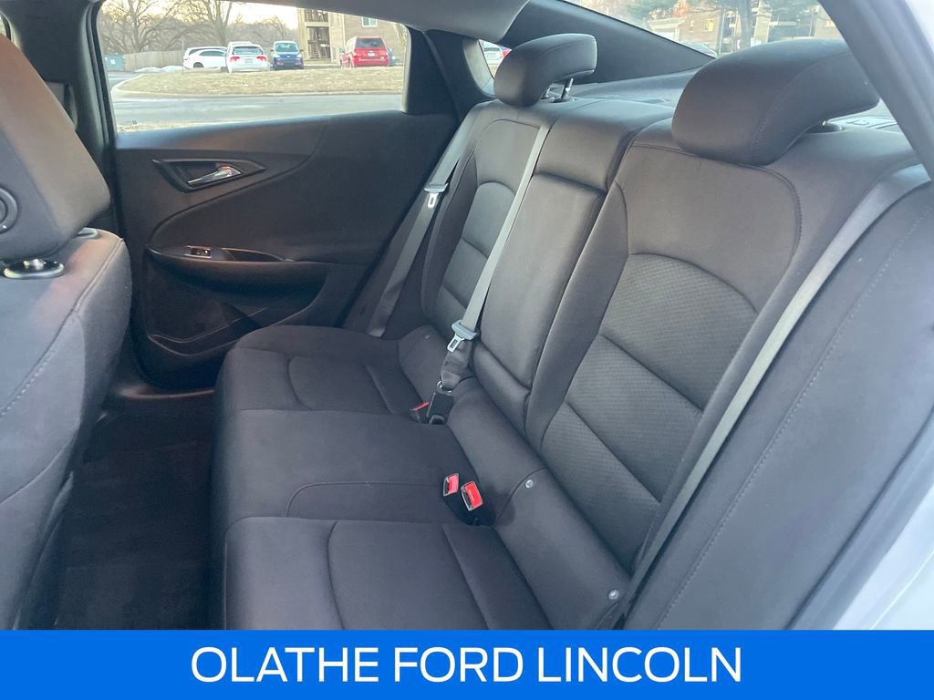 Used 2021 Chevrolet Malibu LT image 27