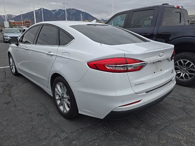 Certified 2020 Ford Fusion SE image 2