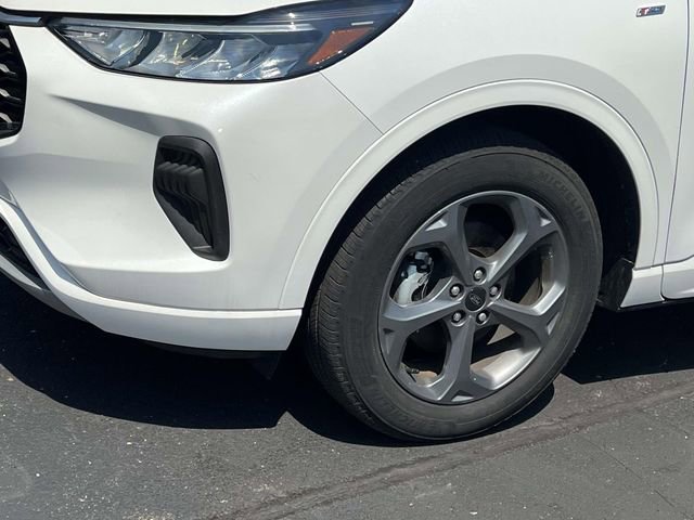 Certified 2024 Ford Escape ST-Line w/ Tech Pack #1 AWD/4WD image 2
