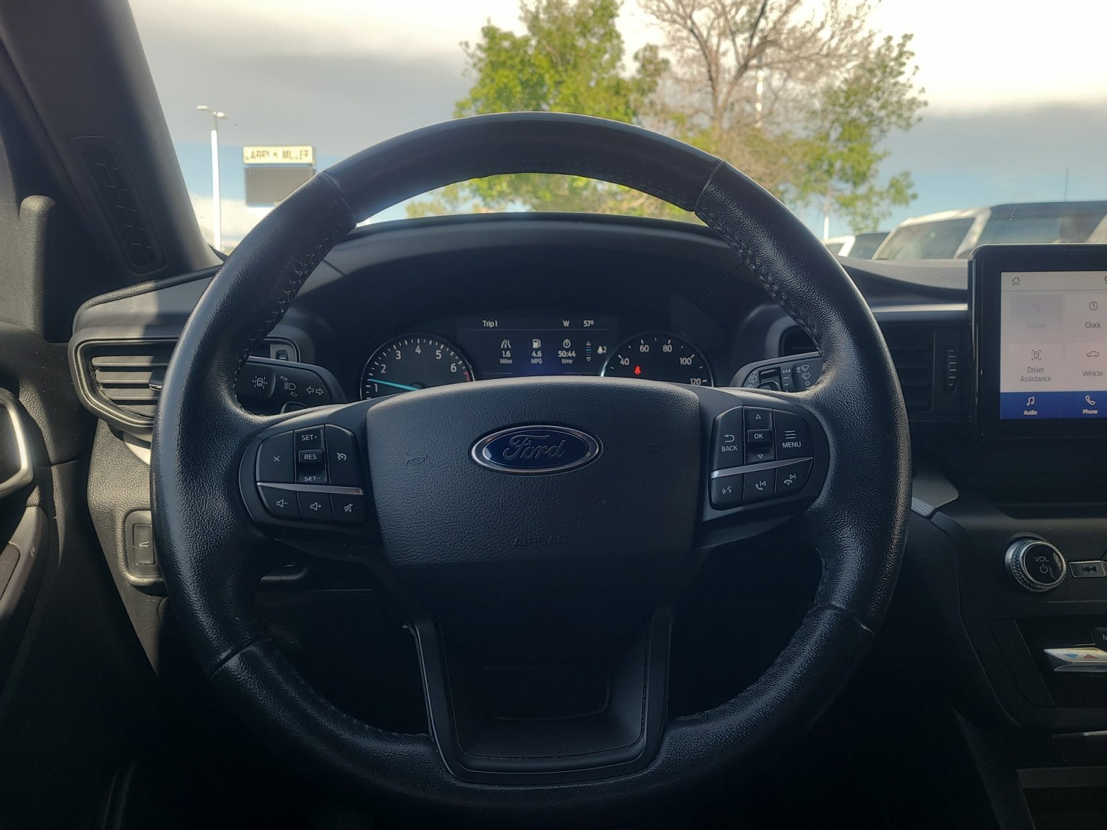 Certified 2020 Ford Explorer XLT AWD/4WD image 9