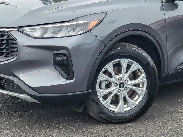 Certified 2023 Ford Escape Active AWD/4WD image 10