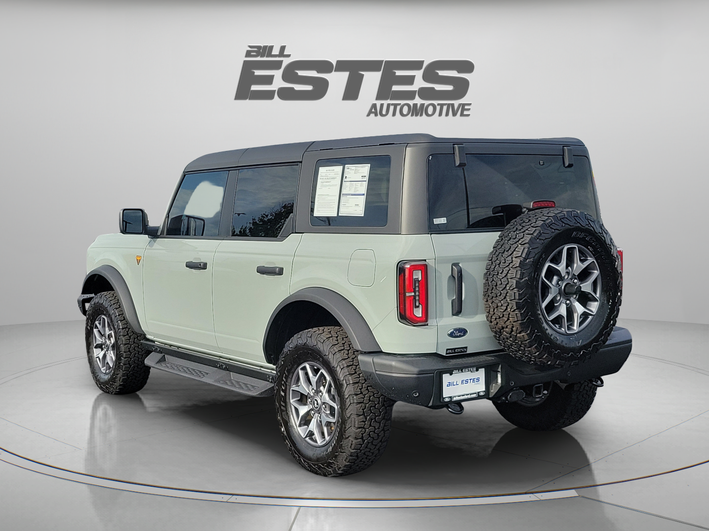 Certified 2024 Ford Bronco Badlands AWD/4WD image 2