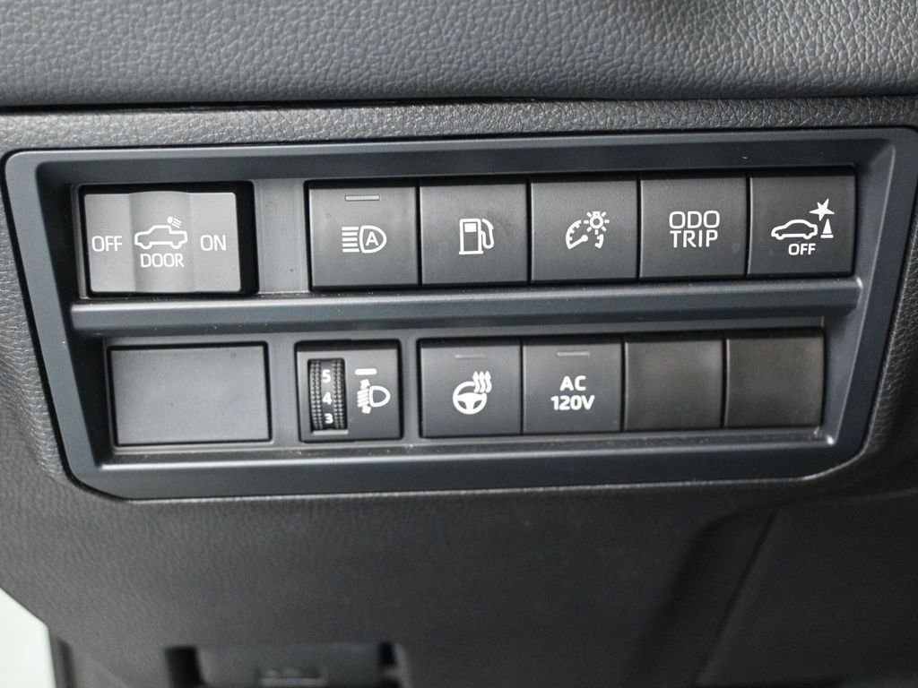 Used 2025 Toyota Tundra Limited image 40