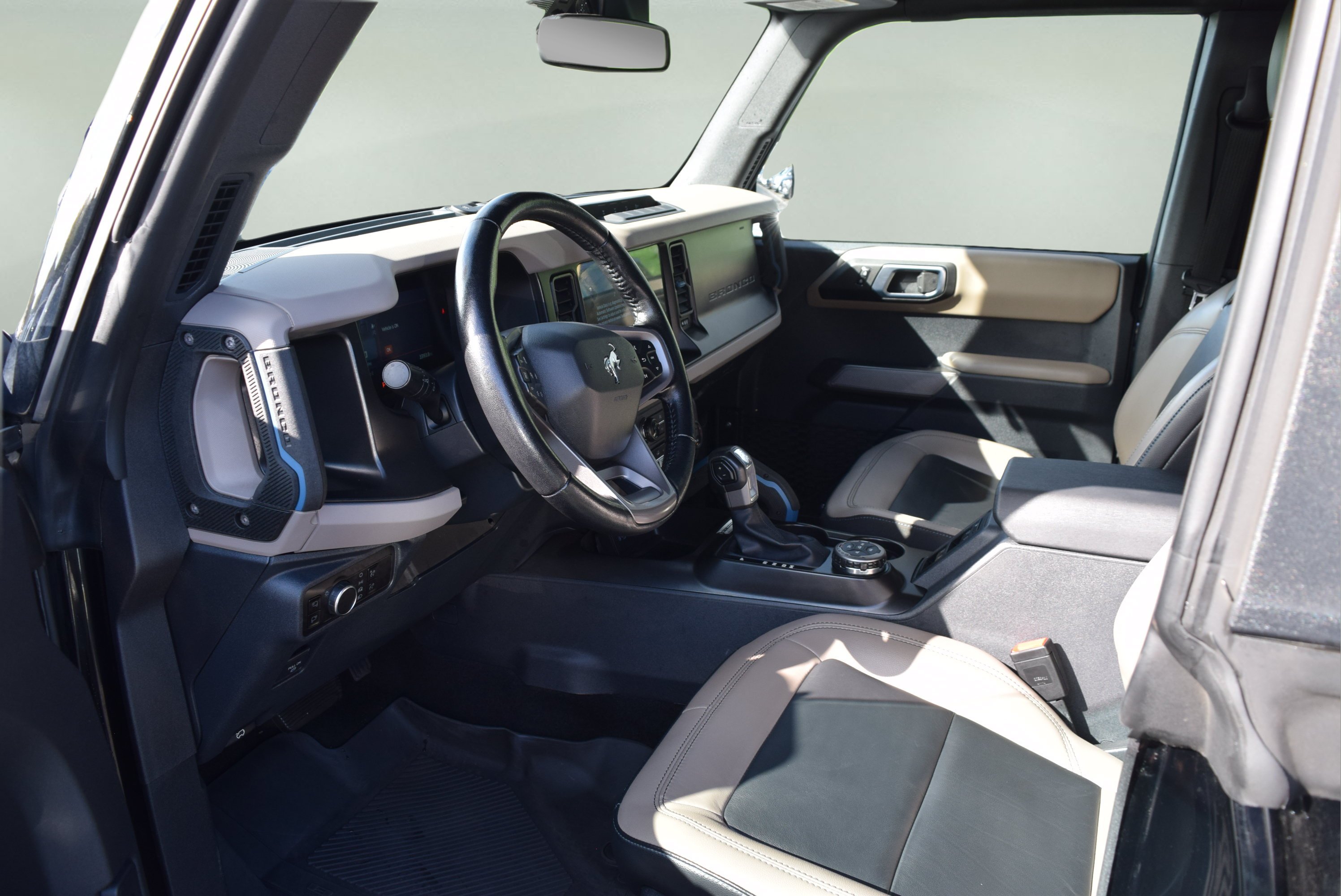 Certified 2023 Ford Bronco Wildtrak AWD/4WD image 9