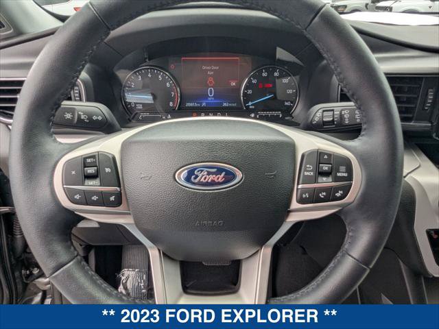 Certified 2023 Ford Explorer XLT w/ Equipment Group 202A RWD image 13