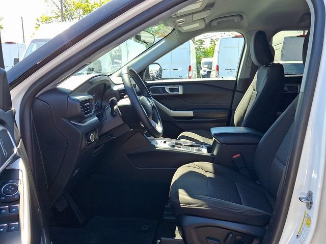 Certified 2023 Ford Explorer XLT w/ Class IV Trailer Tow Package AWD/4WD image 15