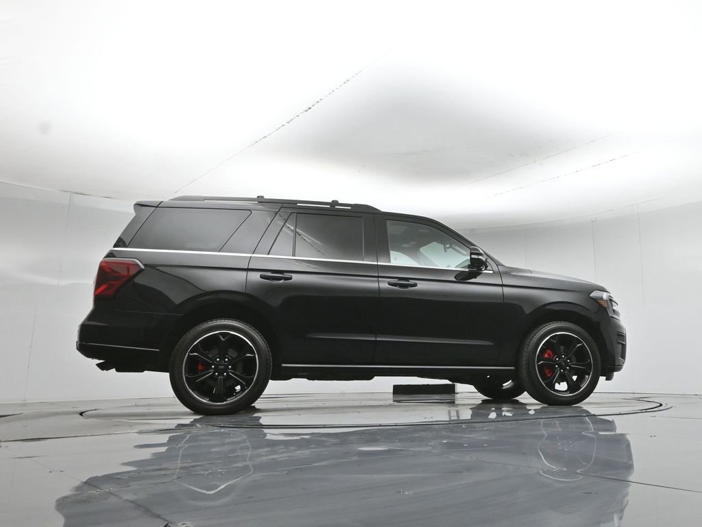 Certified 2023 Ford Expedition Limited image 8