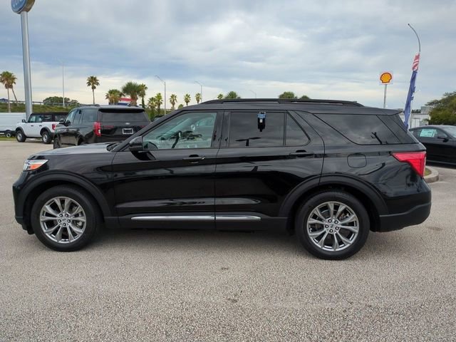 Certified 2023 Ford Explorer XLT w/ Equipment Group 202A RWD image 7