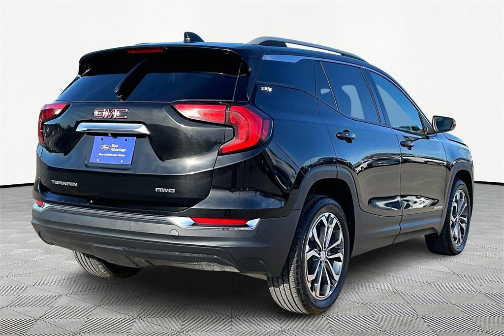 Used 2021 GMC Terrain SLT image 4