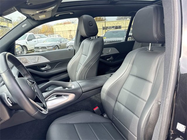 Used 2025 Mercedes-Benz GLS 450 4MATIC image 18