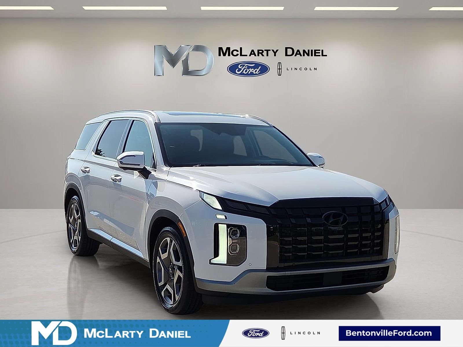 Used 2025 Hyundai Palisade Limited AWD/4WD image 1
