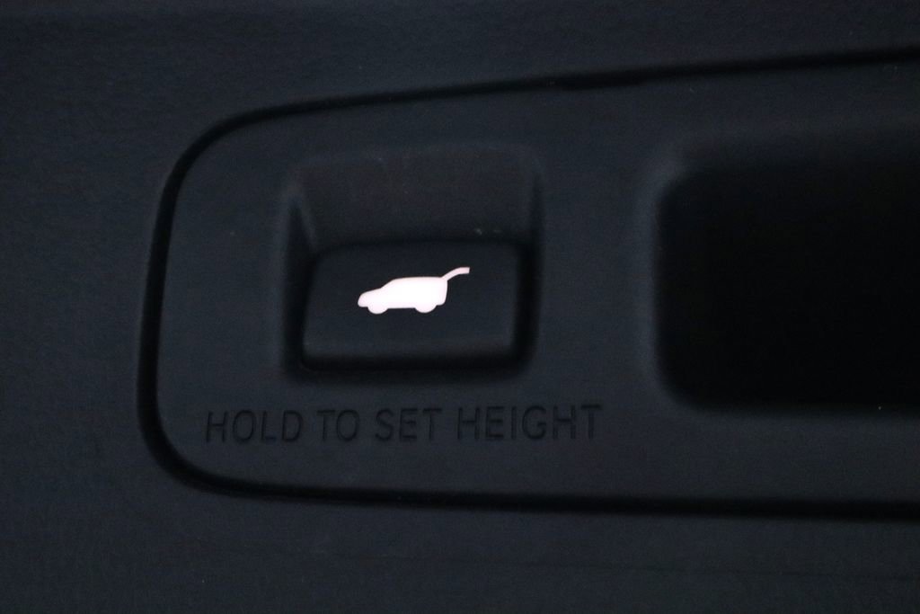 Used 2025 Honda CR-V EX-L image 16