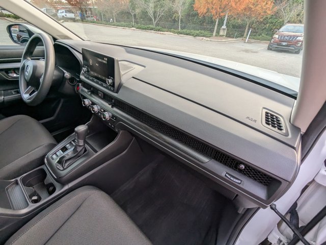 Used 2023 Honda CR-V EX image 40