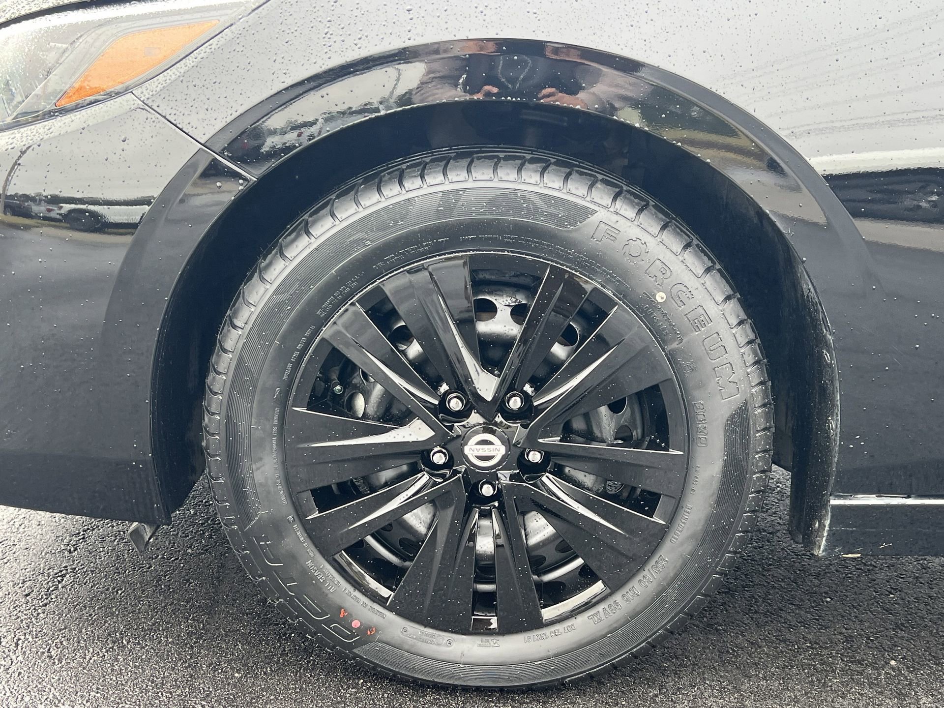 Used 2025 Nissan Sentra S image 27