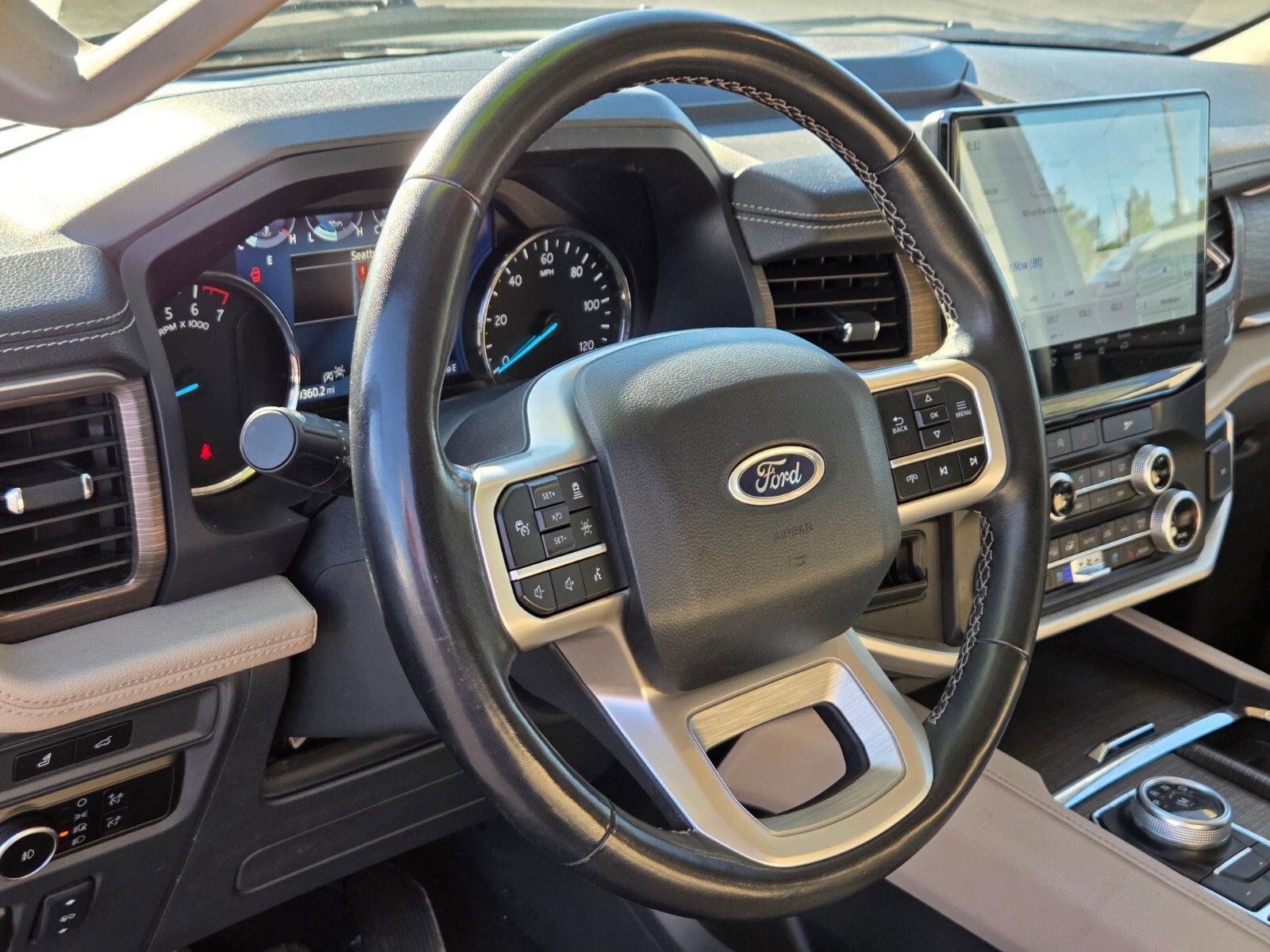 Certified 2024 Ford Expedition Limited image 20