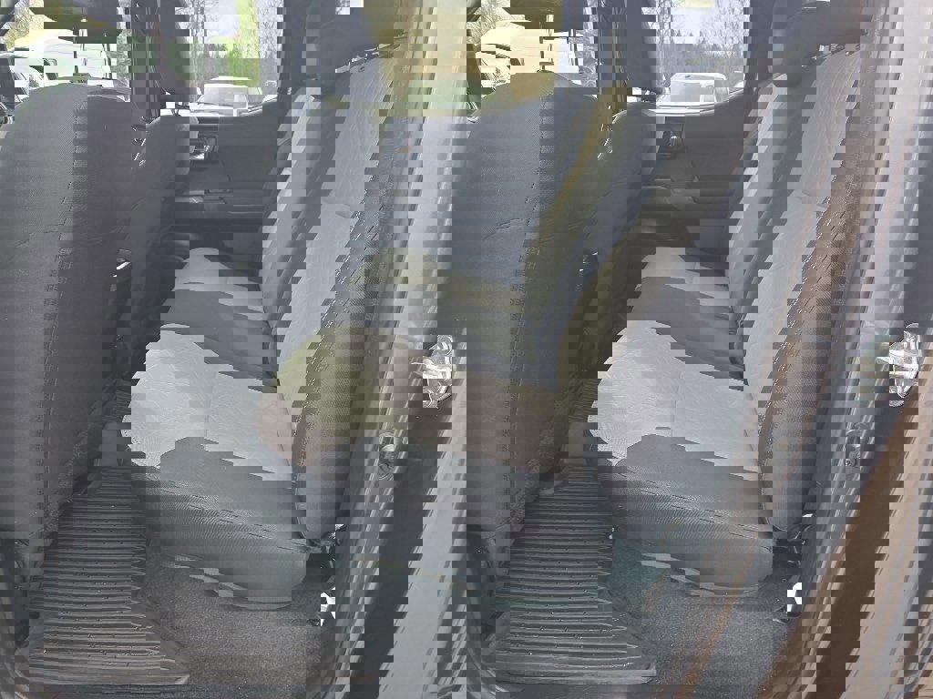 Used 2023 Toyota Tacoma TRD Off-Road w/ Black Out Package (TMS) image 15