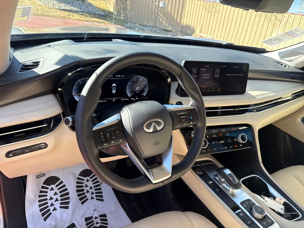 Used 2025 INFINITI QX60 Sensory w/ Vision Package image 13