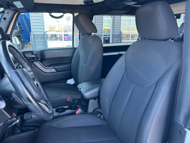 Used 2018 Jeep Wrangler Sport image 12