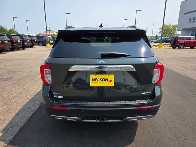 Certified 2023 Ford Explorer XLT w/ Equipment Group 202A AWD/4WD image 9