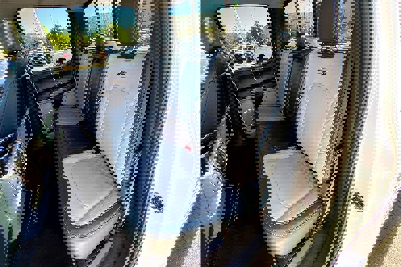 Certified 2022 Ford F250 Limited w/ FX4 Off-Road Package image 19