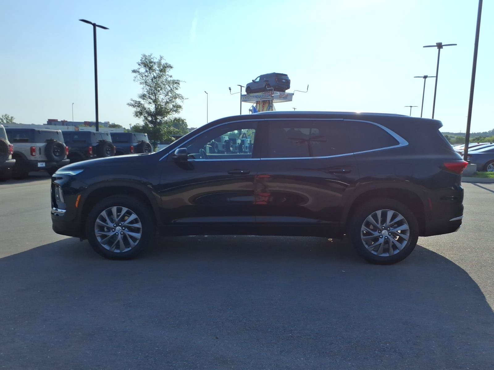 Used 2026 Buick Enclave Preferred FWD image 6