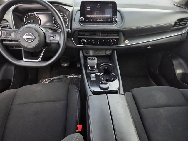 Used 2024 Nissan Rogue S image 7
