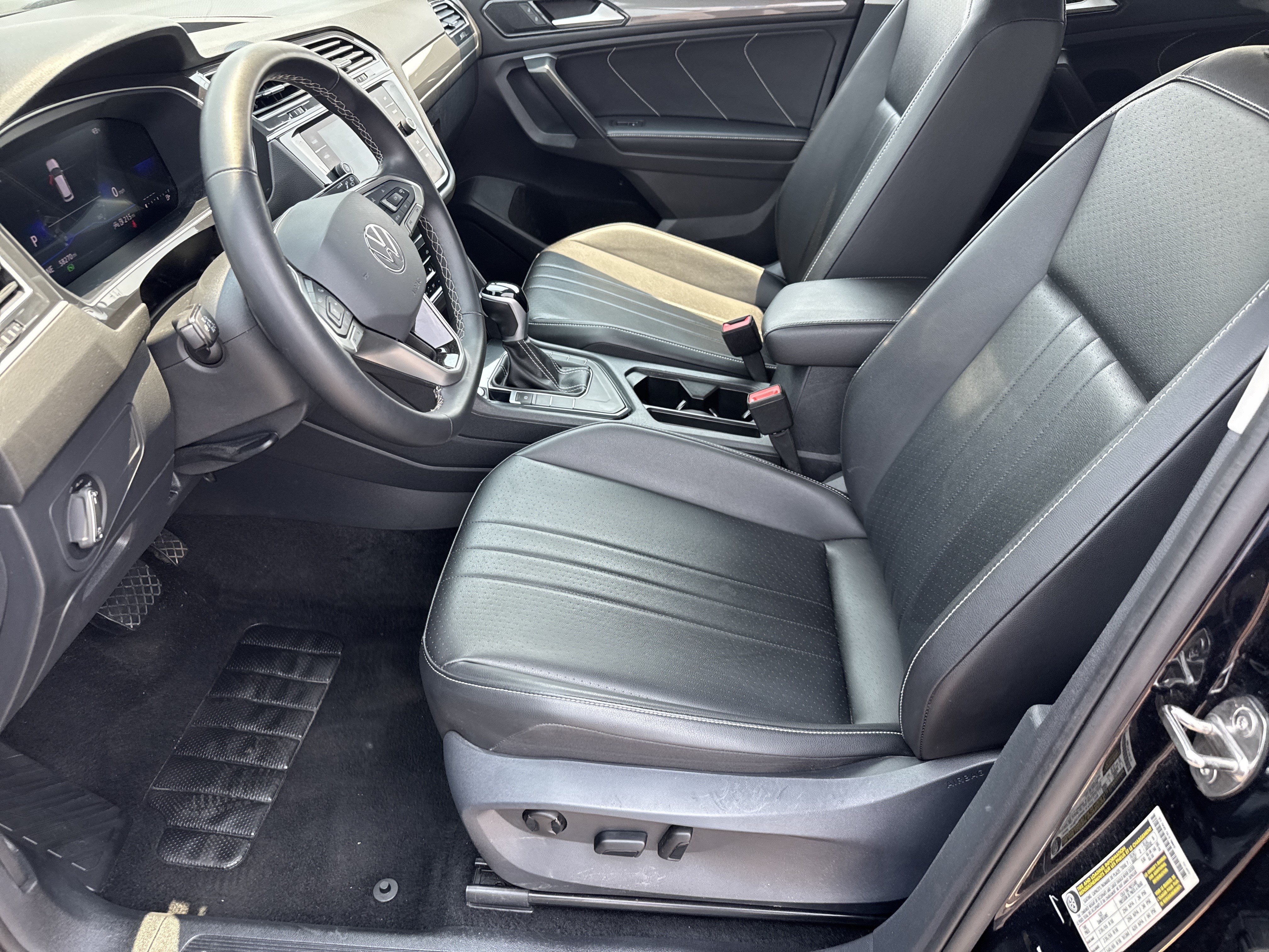 Used 2024 Volkswagen Tiguan SE FWD image 10