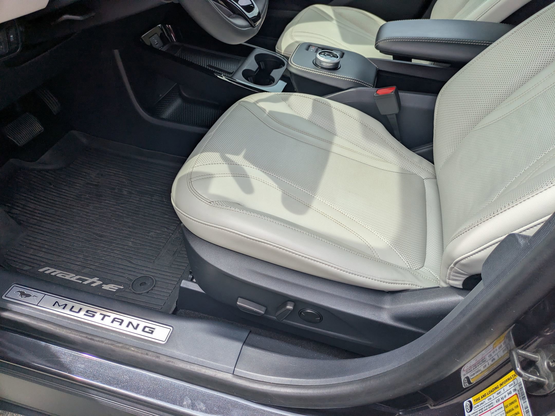 Certified 2022 Ford Mustang Mach-E Premium image 13