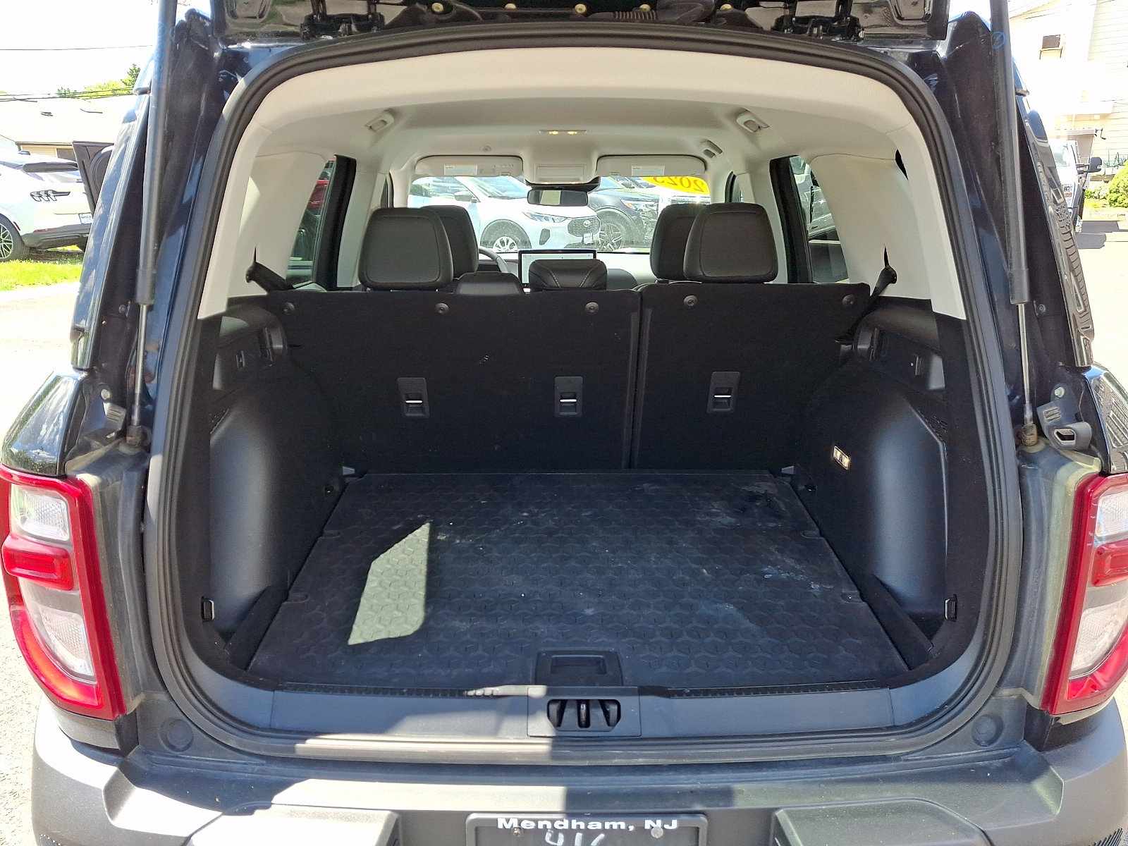 Certified 2025 Ford Bronco Sport Outer Banks w/ Outer Banks Tech Package+ AWD/4WD image 30