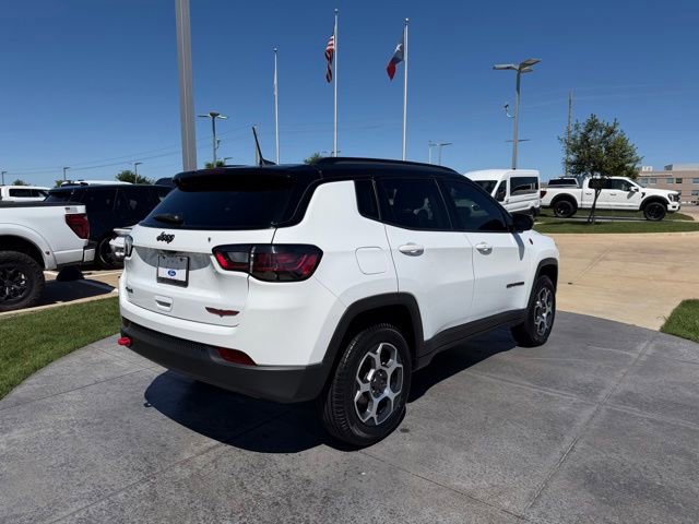 Used 2022 Jeep Compass Trailhawk w/ Trailhawk Elite Group image 3