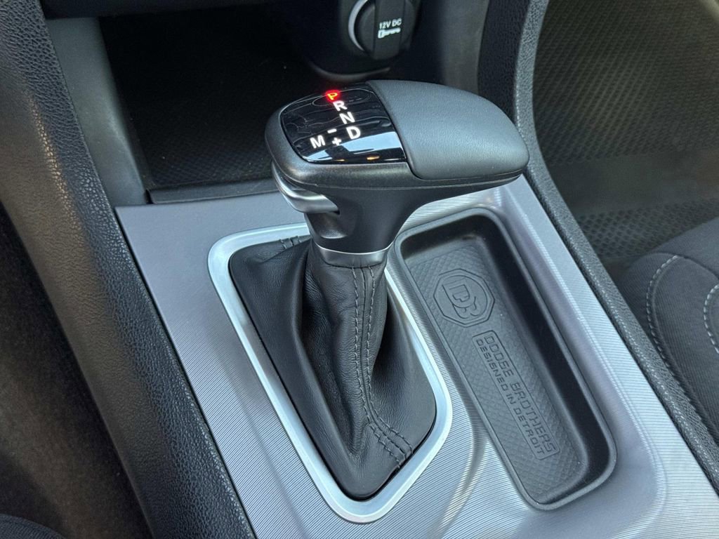Used 2023 Dodge Charger SXT image 16