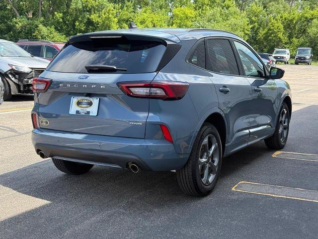 Certified 2024 Ford Escape ST-Line w/ Tech Pack #1 AWD/4WD image 6