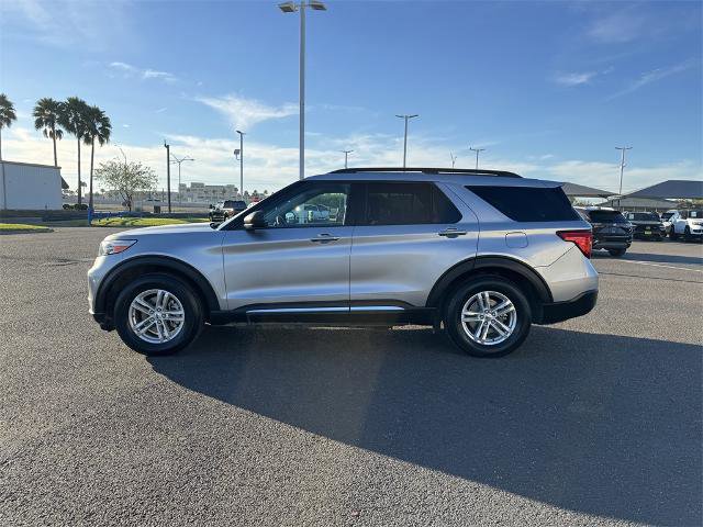 Certified 2021 Ford Explorer XLT image 2