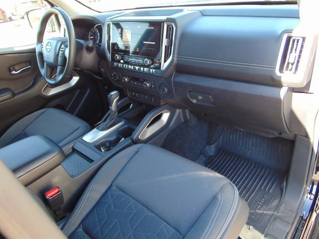 Used 2025 Nissan Frontier SV w/ SV Convenience Package AWD/4WD image 25